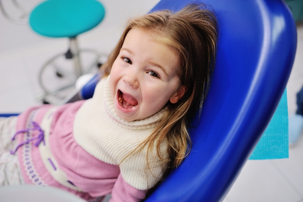 What Are The Types Of Kids Dental Crowns?